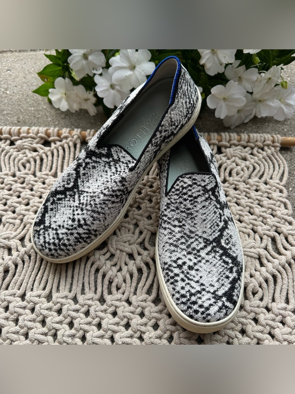Rothy’s Printed Sneakers Women’s Size 9